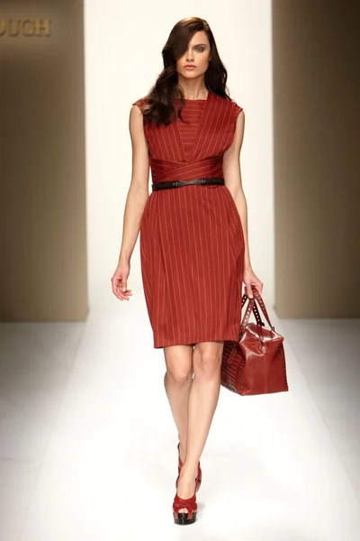 Look 9